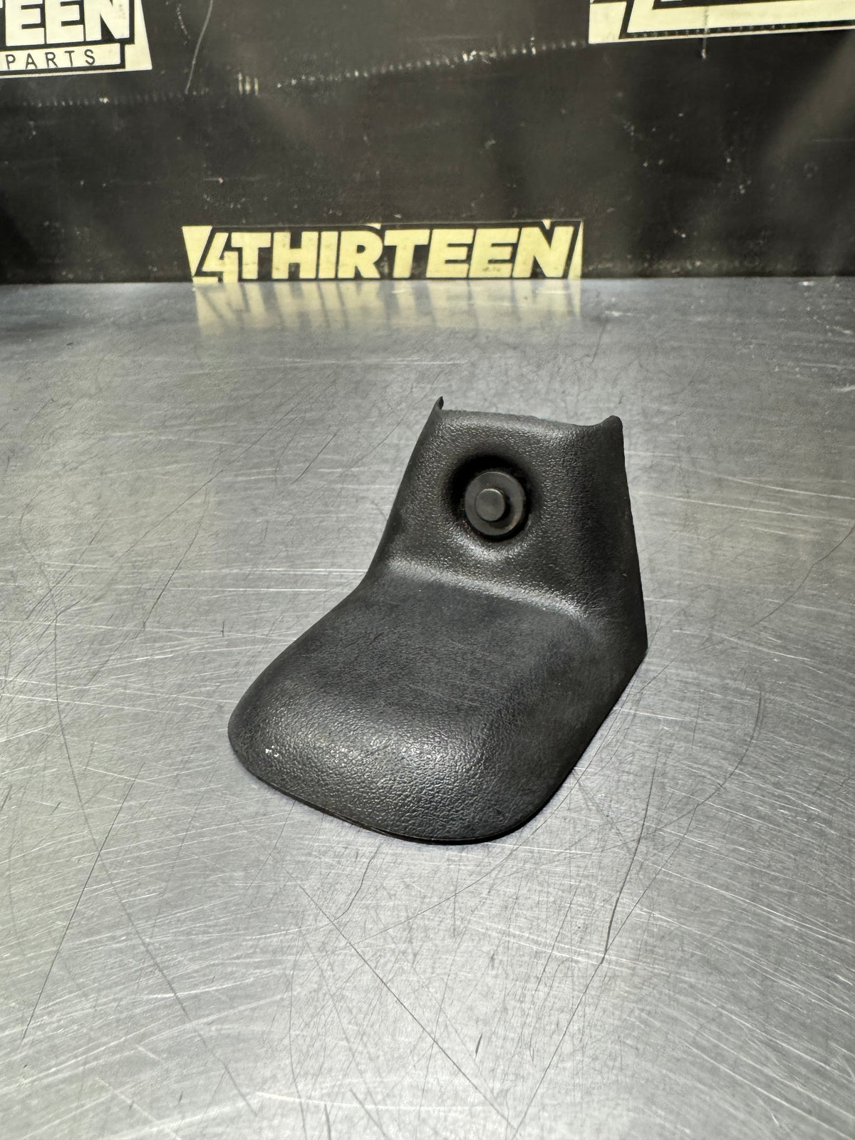 97 -04 CORVETTE C5 SEAT TRACK COVER #N999
