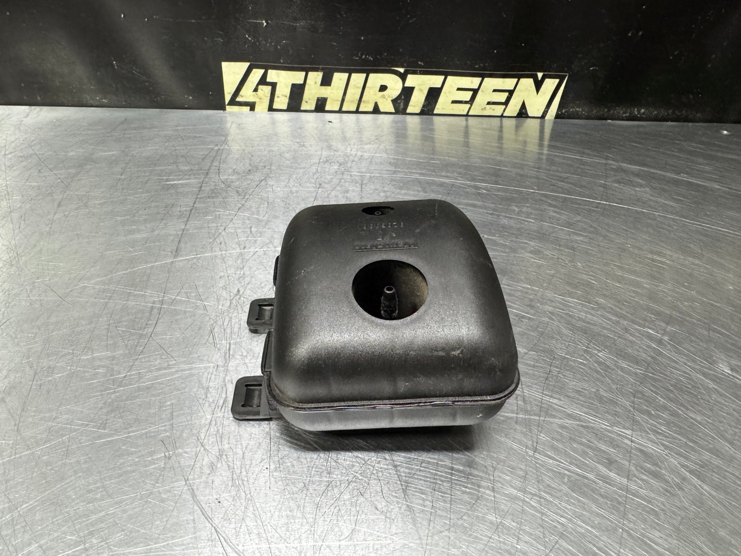 04-06 PONTIAC GTO HVAC VACUUM RESERVOIR TANK 92053361 OEM #N713