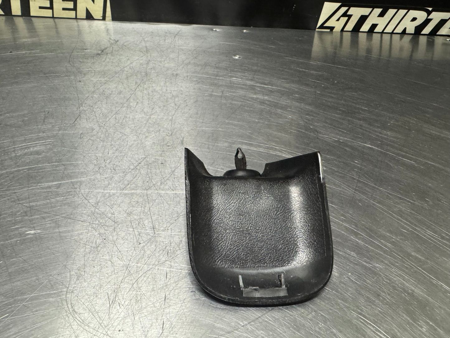 97 -04 CORVETTE C5 SEAT TRACK COVER #N228