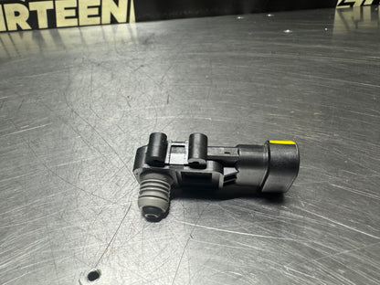 00-04 C5 CORVETTE FUEL TANK EVAP TANK PRESSURE SENSOR 09377680 OEM #N360