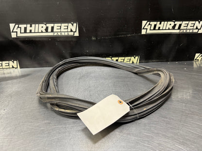 04-06 PONTIAC GTO TRUNK SEAL WEATHER STRIP OEM #N716