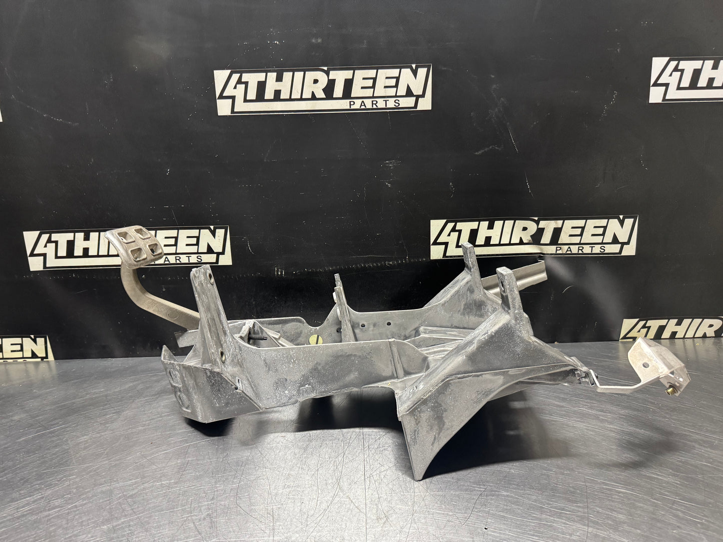 1997-2004 C5 CORVETTE AUTOMATIC PEDAL ASSEMBLY 10400213 #N507