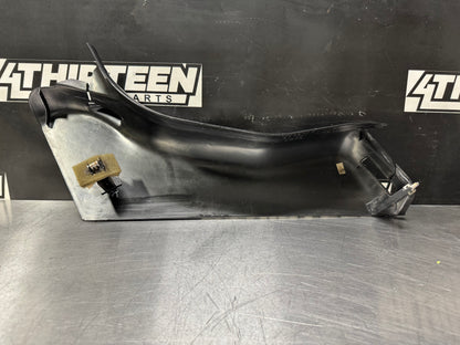 97-04 CORVETTE C5 LH B PILLAR TRIM 10426017 OEM #L467