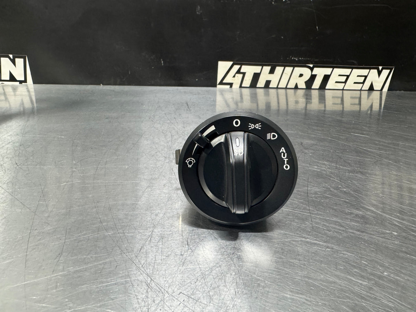 04-06 PONTIAC GTO HEADLIGHT SWITCH OEM 92111632 #L392
