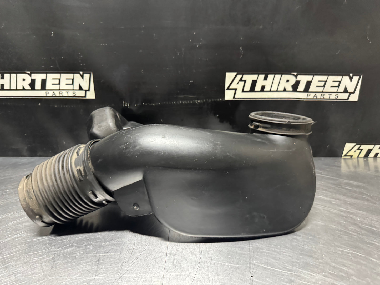03-06 CHEVY SILVERADO GMC SIERRA AIR INTAKE DUCT TUBE 15679060 OEM #N442