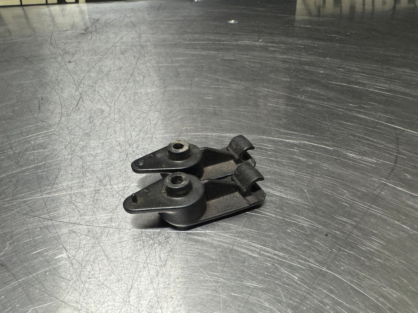 97-04 C5 CORVETTE SUN VISOR CLIPS OEM #N226
