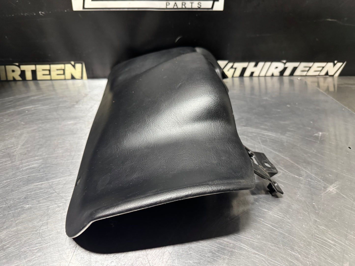1997 - 2004 CORVETTE C5 OEM KNEE BOLSTER 10281976 OEM #N94