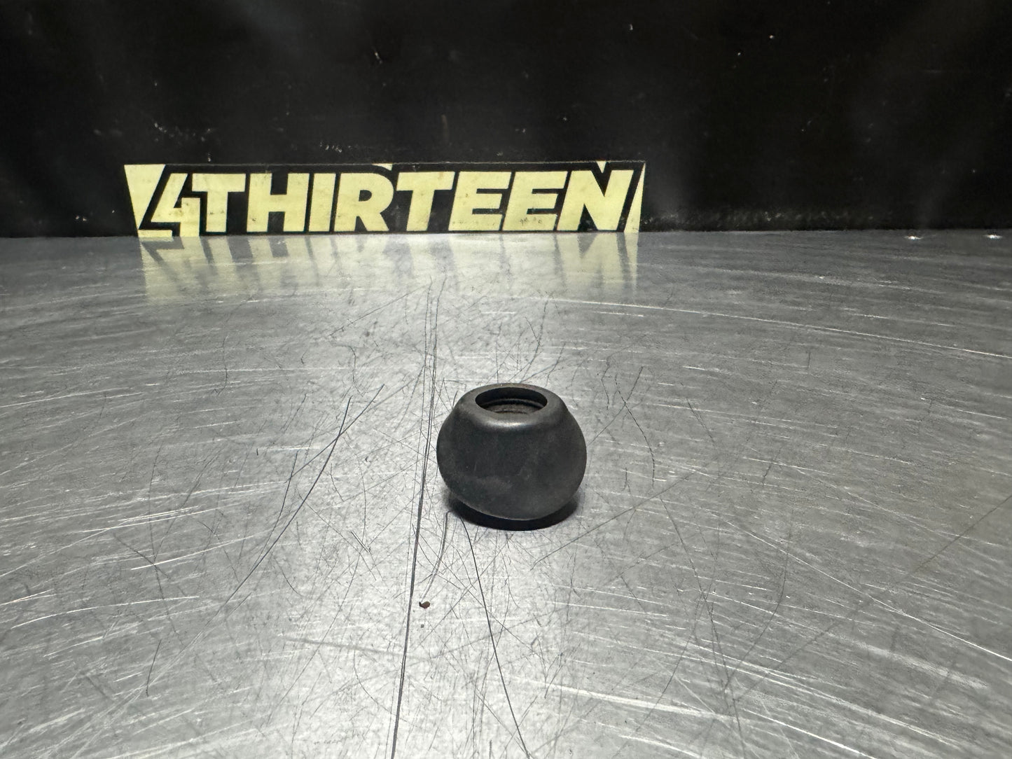 97-04 C5 CORVETTE RADIO ANTENNA RUBBER BEZEL OEM #N463