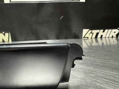 04-06 PONTIAC GTO CENTER CONSOLE LOWER COMPARTMENT #N136