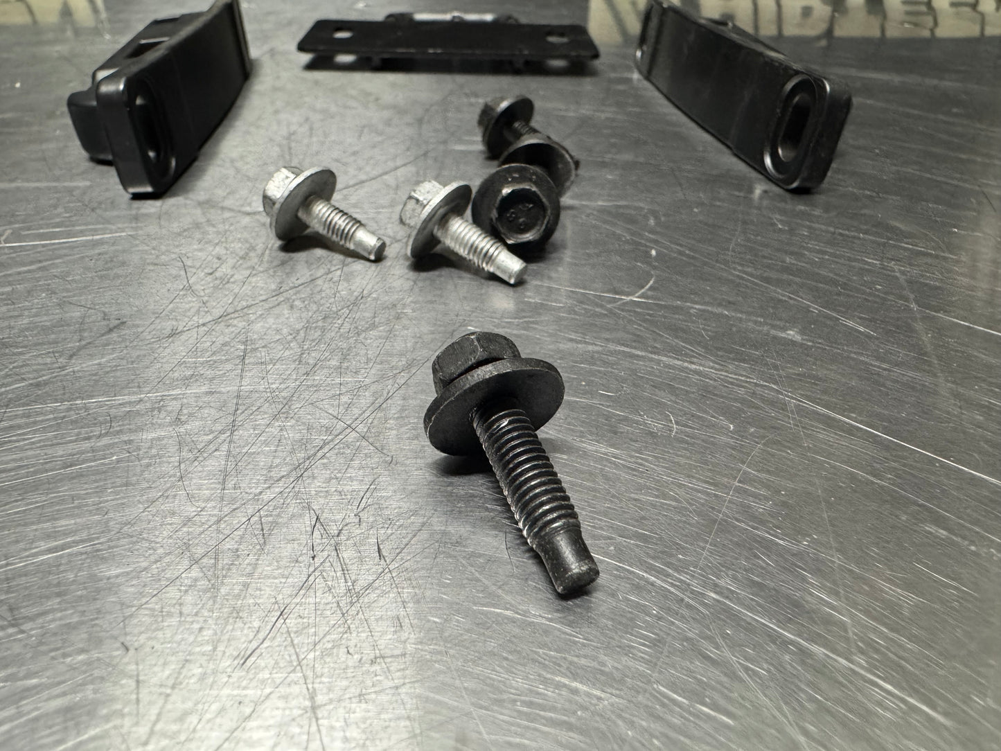 97-04 C5 CORVETTE TARGA TOP STRIKER SET OEM #N190