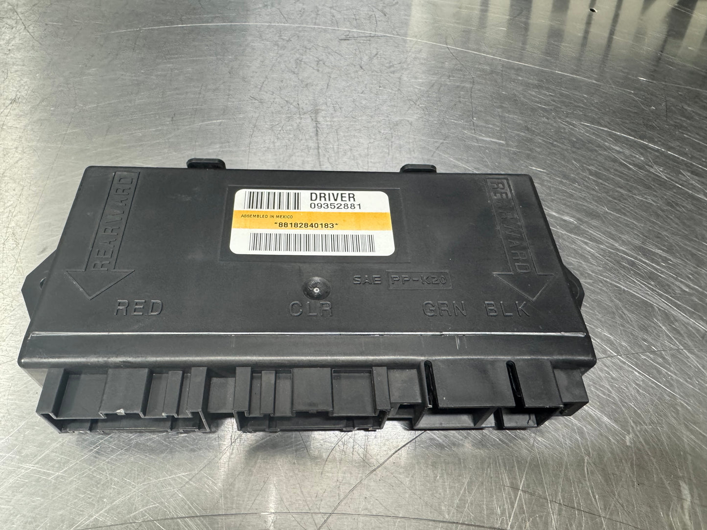 1997-1999 C5 CORVETTE LH DRIVER SIDE DOOR CONTROL MODULE 09357881 USED OEM #L488