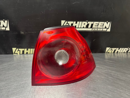 06-09 VOLKSWAGEN GOLF RH PASSENGER SIDE TAIL LIGHT OEM #N503