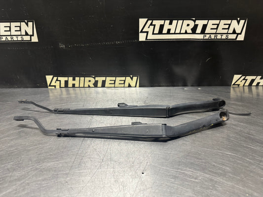 97-04 C5 CORVETTE WIPER ARM SET OEM #N353