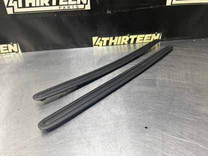 04-06 PONTIAC GTO SCUFF PLATE SILL TRIM SET OEM #N624