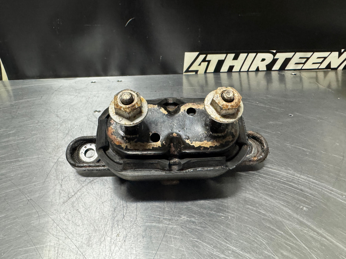 97-04 C5 CORVETTE DIFFERENTIAL MOUNT OEM #N202