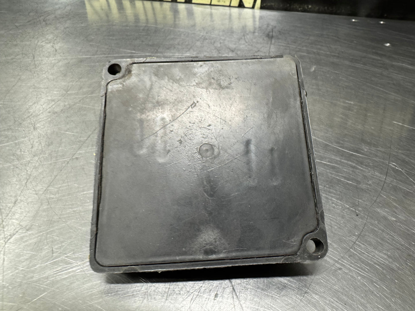 97-04 CORVETTE C5 HEADLIGHT CONTROL MODULE #N863