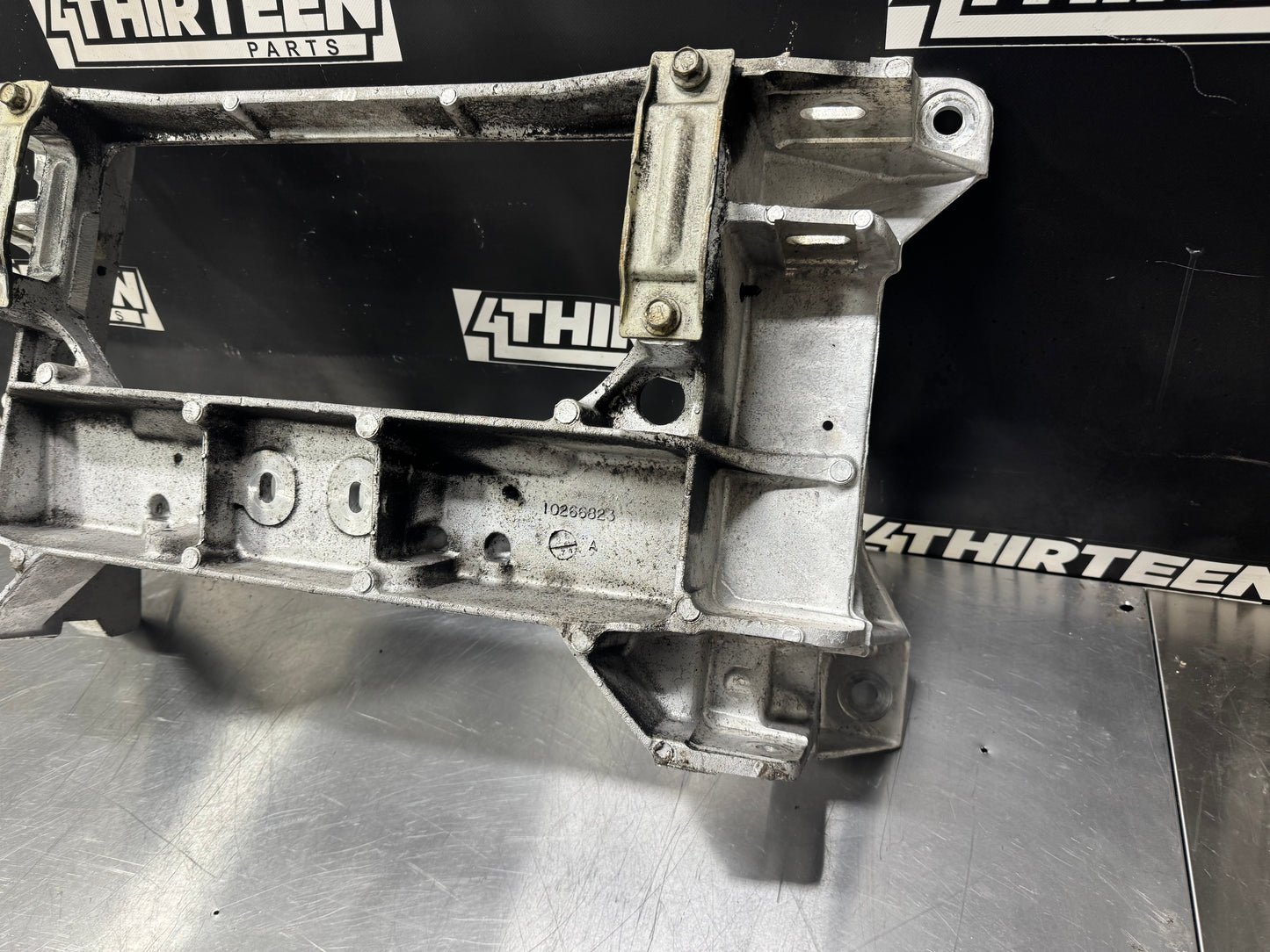 97-04 C5 CORVETTE REAR SUBFRAME CRADLE 10266823 OEM #N62