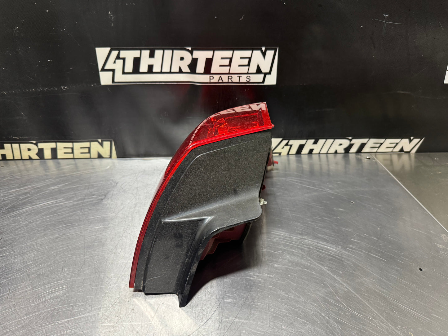 08-09 PONTIAC G8 LH DRIVER SIDE TAILLIGHT OEM #N161