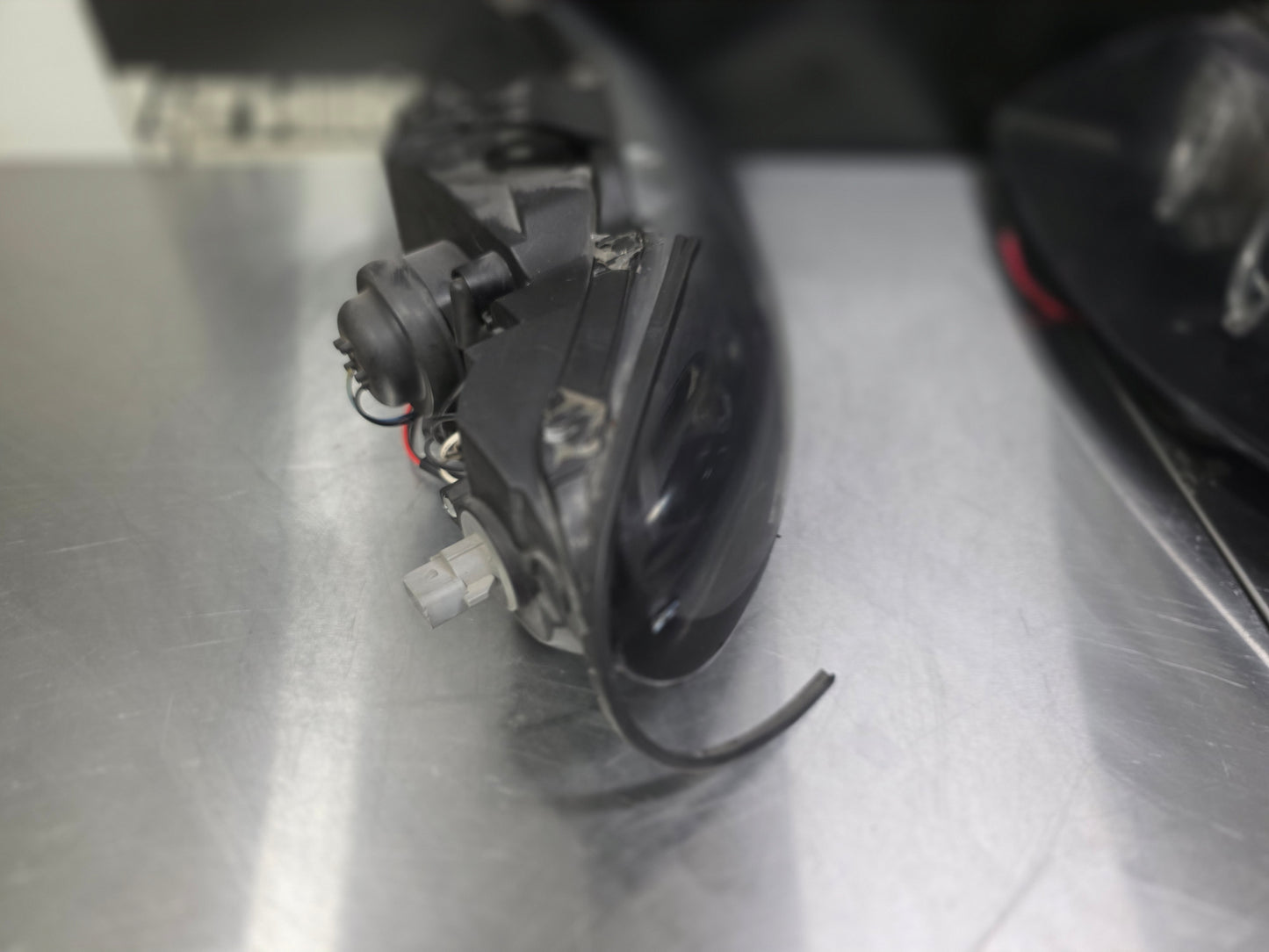 04-06 PONTIAC GTO SPYDER HALO HEADLIGHTS #N794