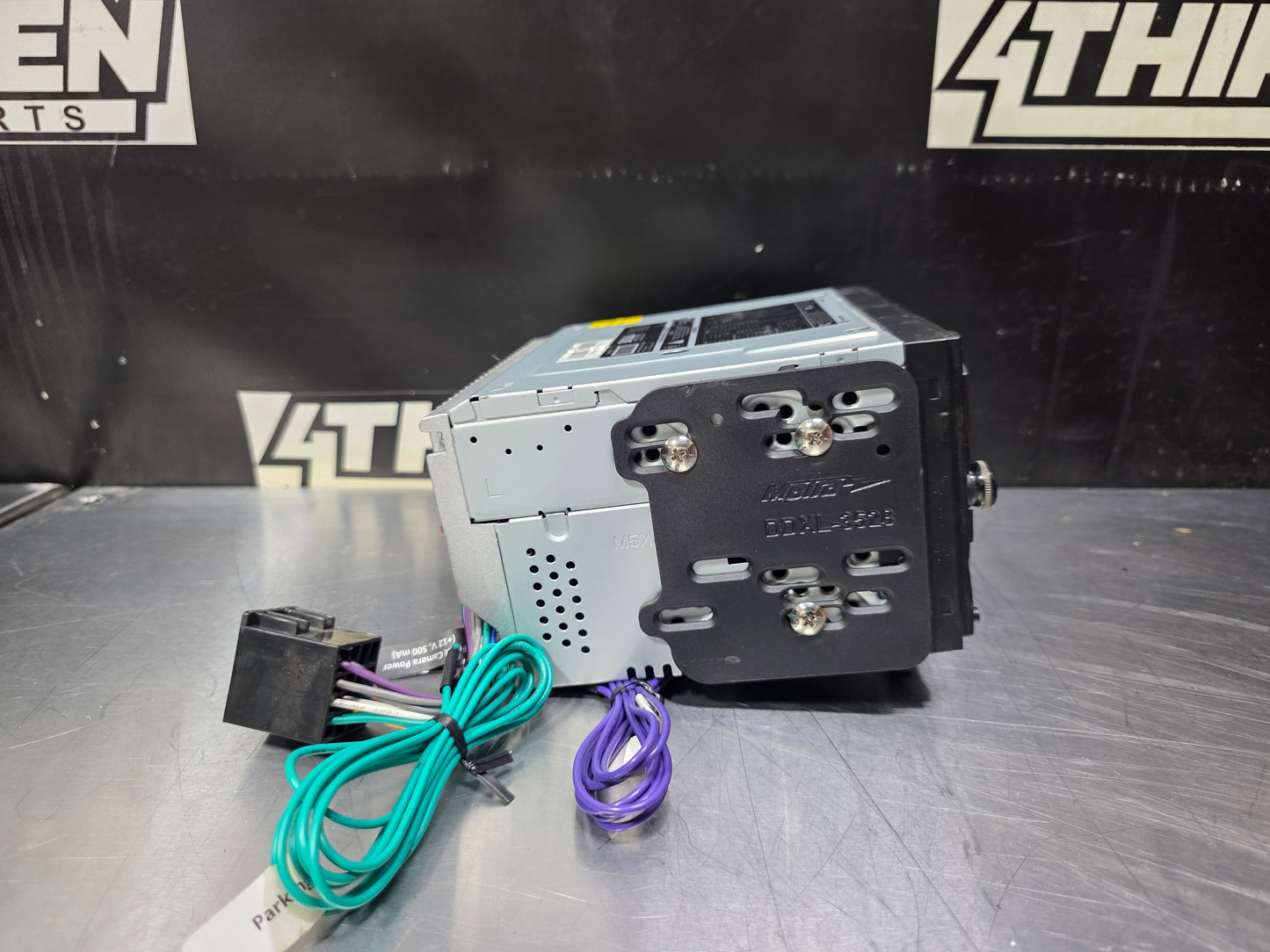 04-06 PONTIAC GTO AFTERMARKET BOSS TOUCH SCREEN RADIO W/ TRIM #N833