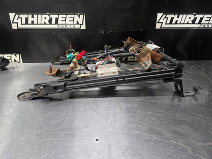 97-04 C5 CORVETTE LH DRIVER SIDE SEAT TRACK OEM #N55