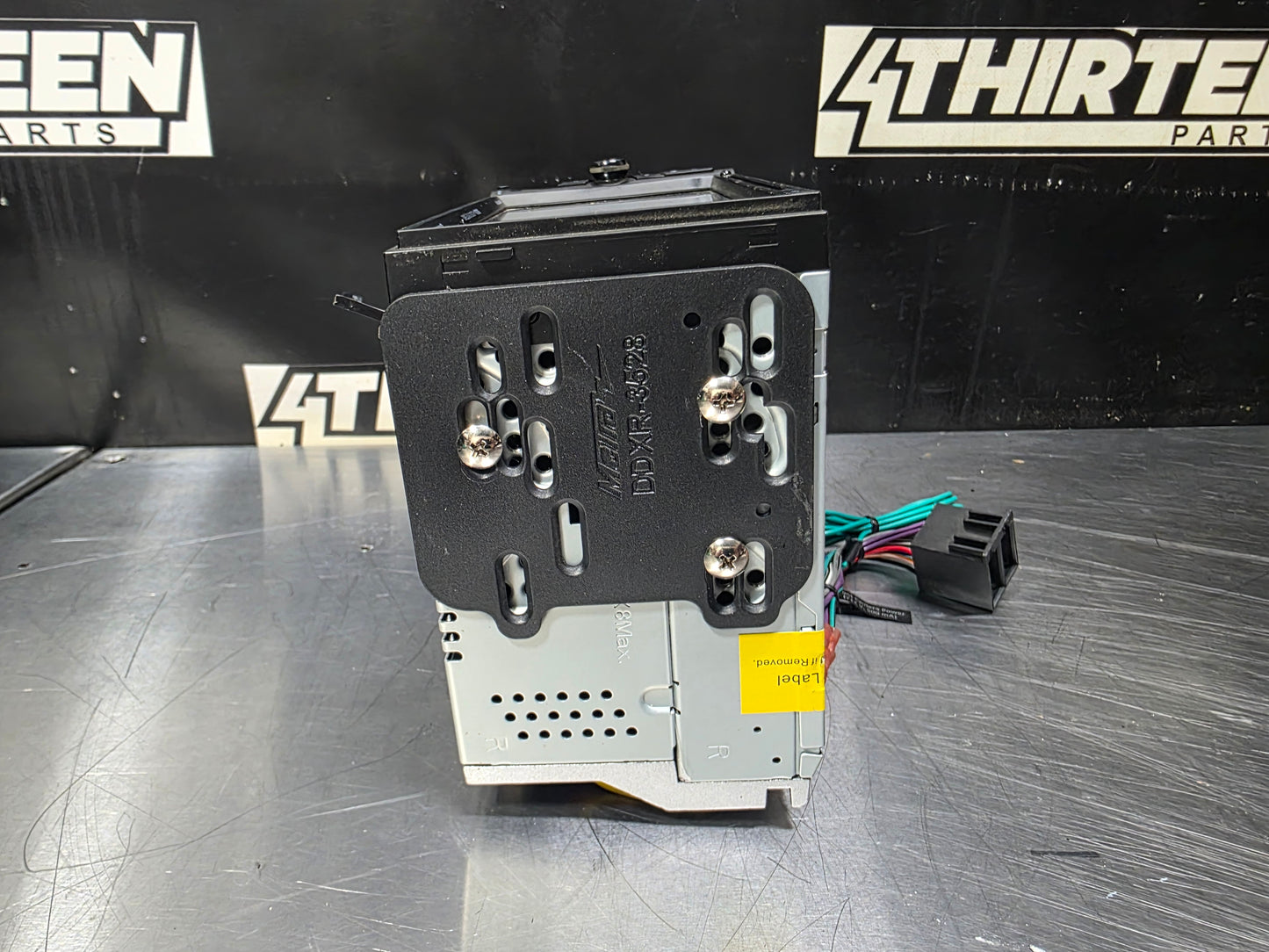 04-06 PONTIAC GTO AFTERMARKET BOSS TOUCH SCREEN RADIO W/ TRIM #N833