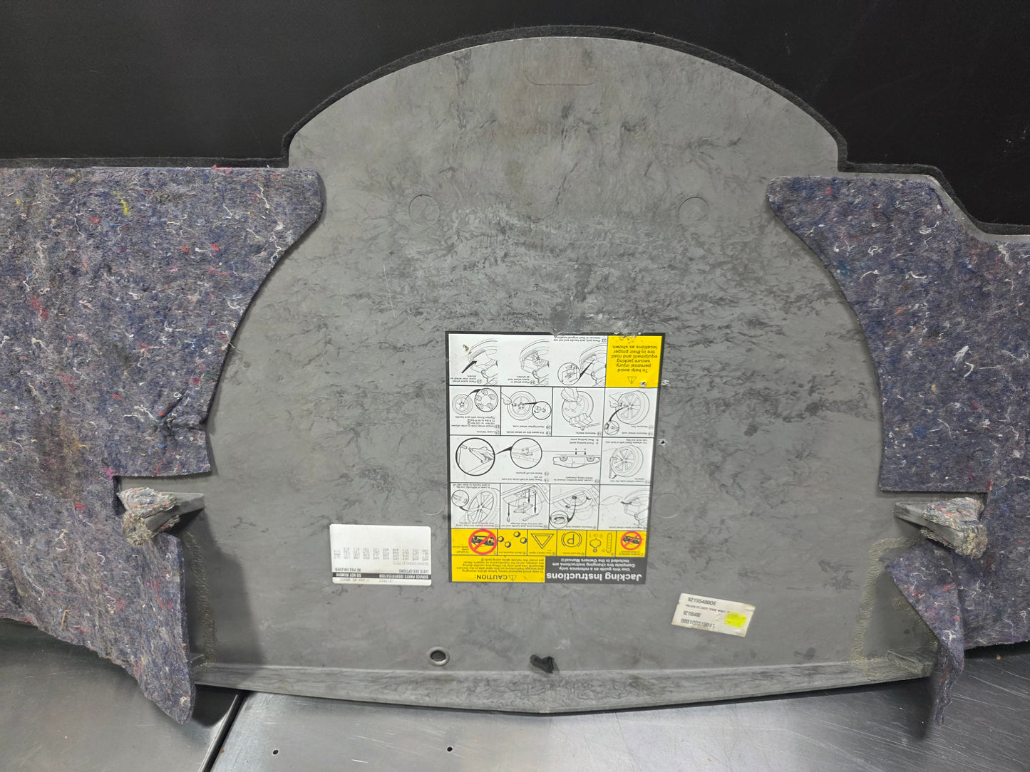 04-06 PONTIAC GTO SPARE  TIRE COVER CARPER TRUNK LINER 92155400 OEM #N724
