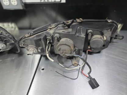 04-06 PONTIAC GTO SPYDER HALO HEADLIGHTS #N794