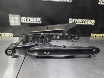 07-17 HARLEY DAVIDSON VRSCDX VROD BLCK SWING ARM OEM #N727