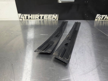 04-06 PONTIAC GTO EXTERIOR B PILLAR WINDOW TRIM LH & RH SET OEM #N737