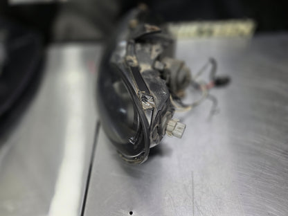 04-06 PONTIAC GTO SPYDER HALO HEADLIGHTS #N794