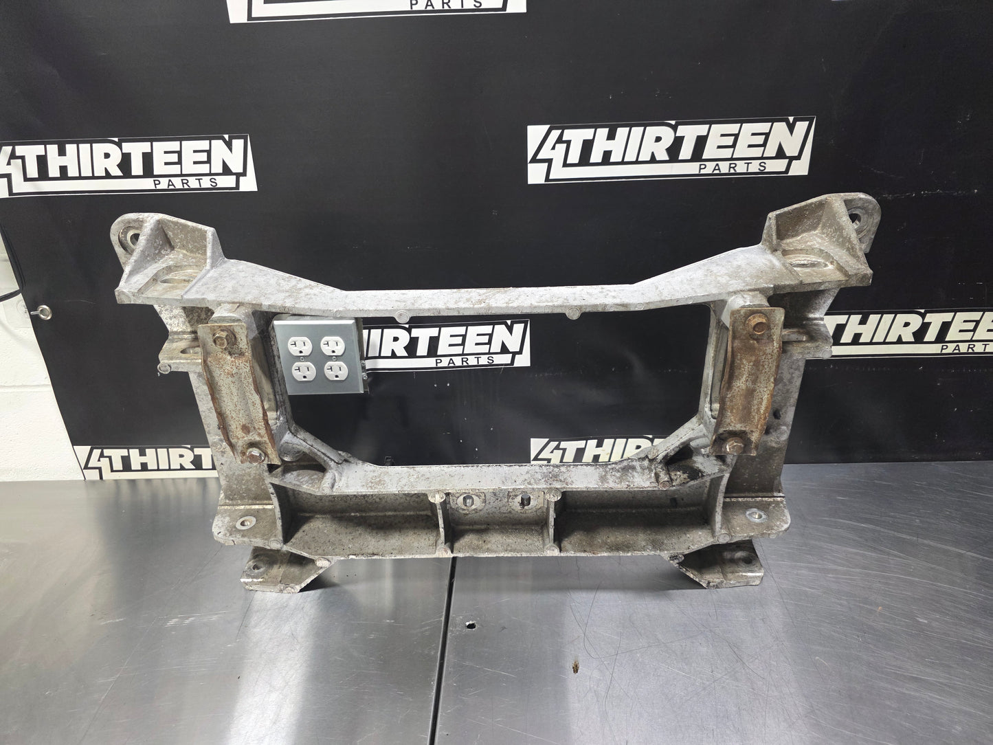 1997 - 1998 C5 CORVETTE REAR SUBFRAME CRADLE 10266823 OEM #N727