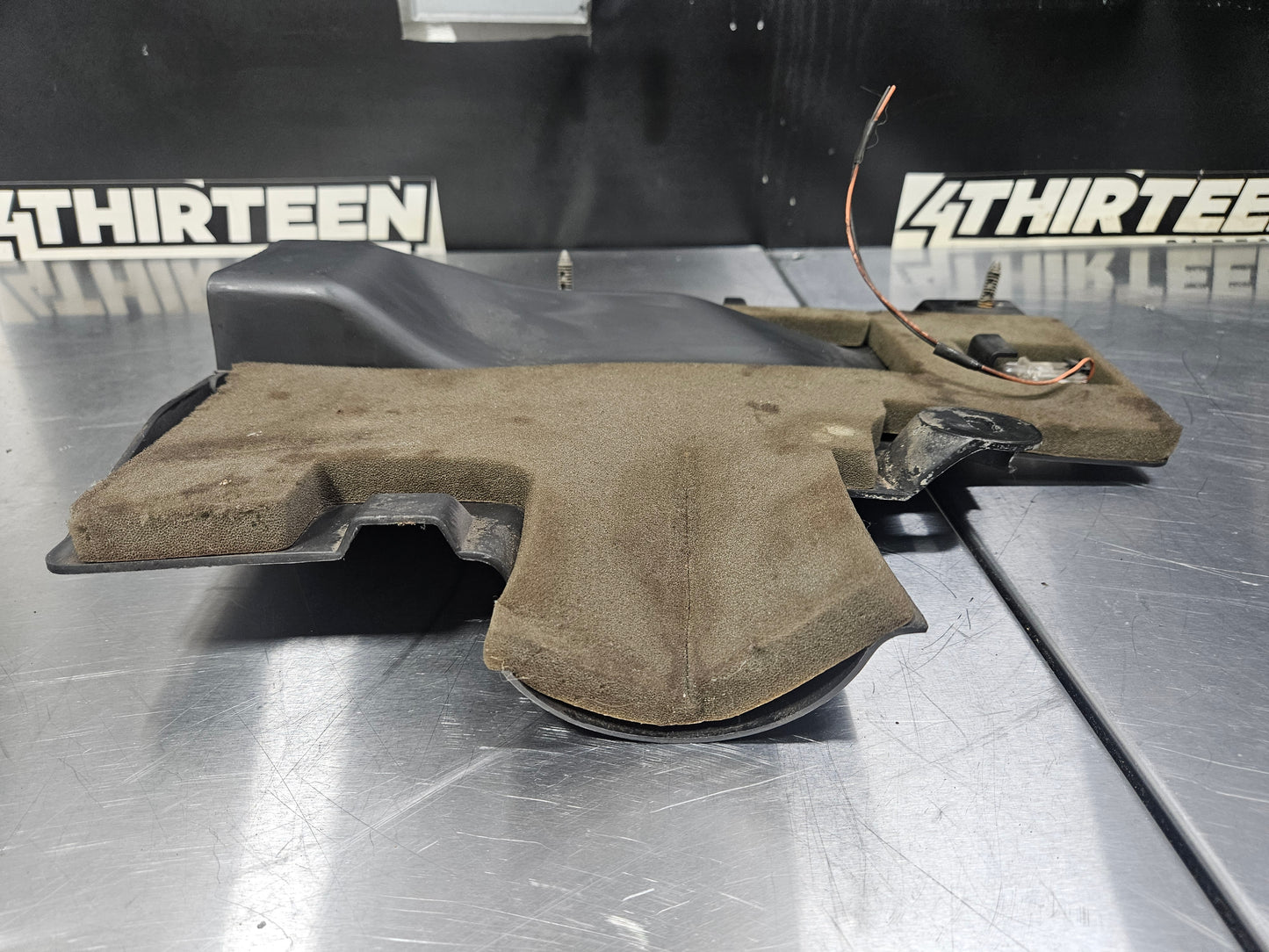 97-04 C5 CORVETTE FRONT RIGHT UNDER DASH HUSH PANEL OEM 10247542 #N867
