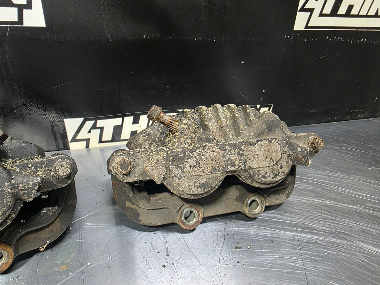 2004 PONTIAC GTO CALIPERS FRONT AND REAR SET OEM #N855