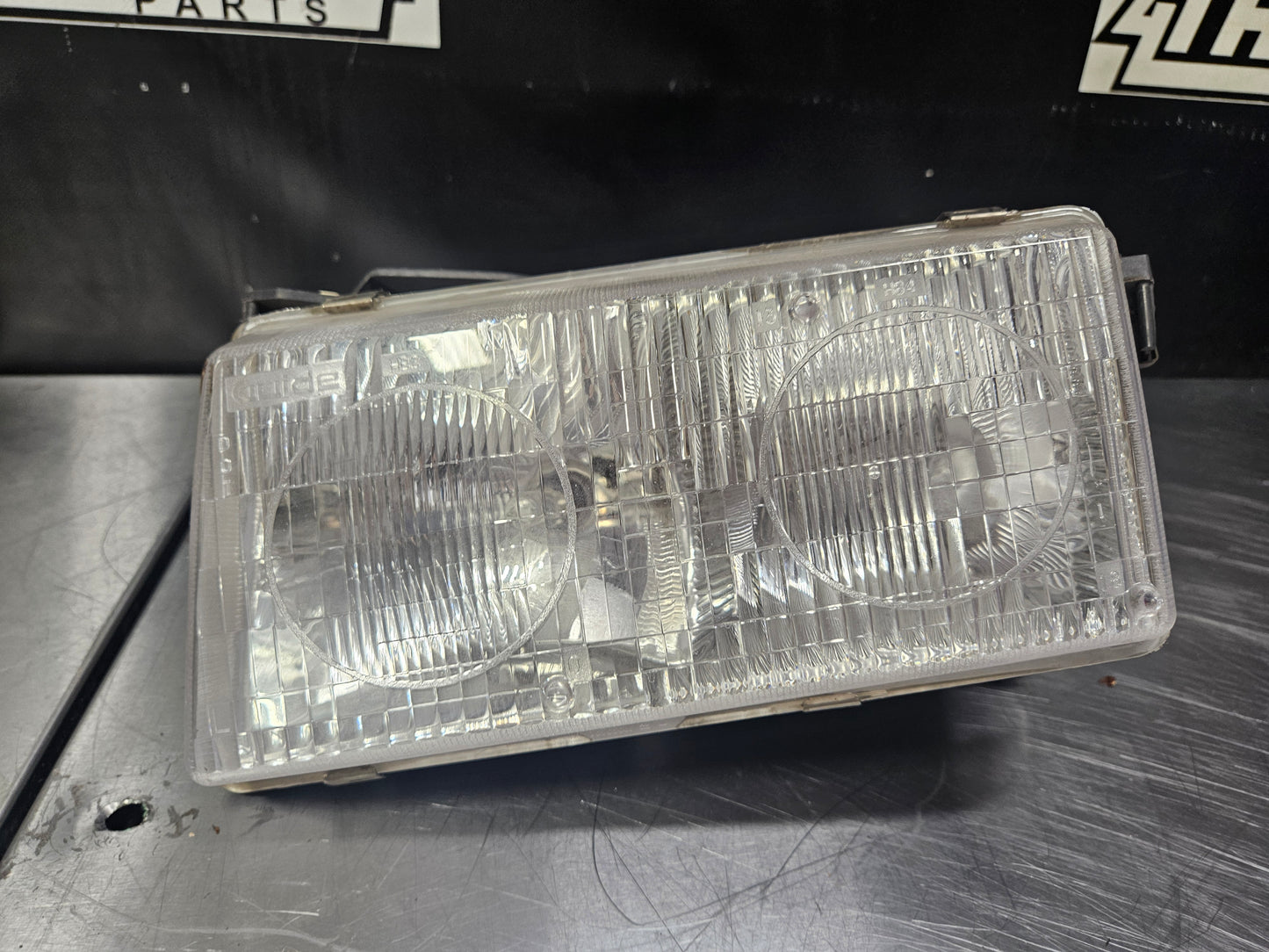 97-04 CORVETTE C5 LH DRIVER HEADLIGHT BRACKET INCOMPLETE #N880