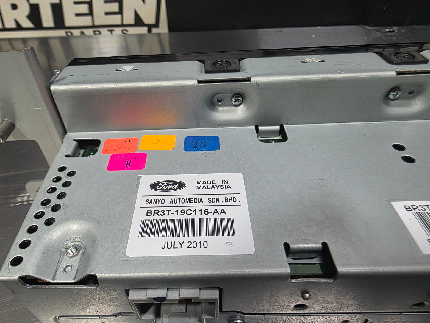 2013 FORD MUSTANG RADIO DISPLAY SCREEN BR3T-19C116-AA #N746