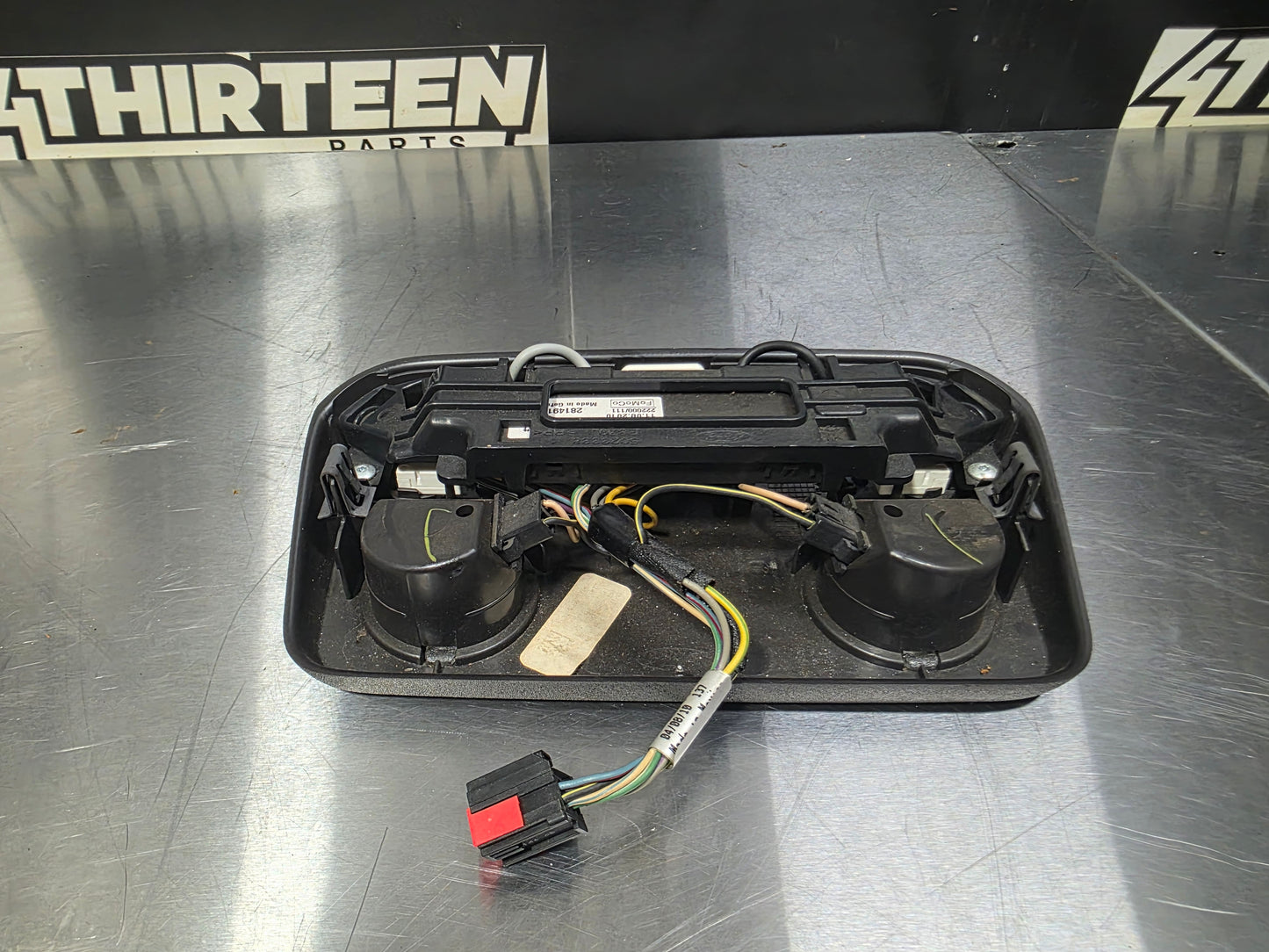 10-14 FORD MUSTANG OVERHEAD DOME LIGHT OEM #N751