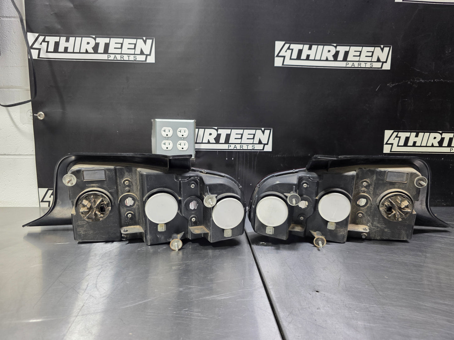 10-12 FORD MUSTANG GT LH&RH TAILLIGHTS OEM #N744