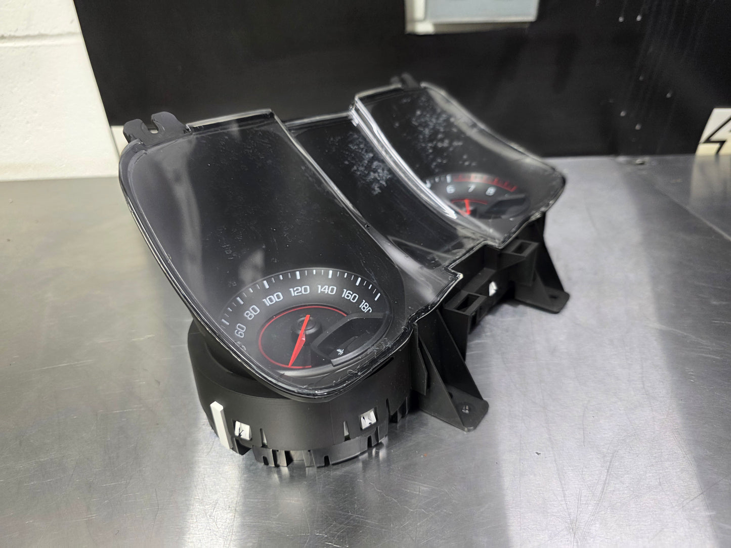 10-15 CAMARO SS INSTRUMENT CLUSTER MANUAL OEM 23241692 #N739