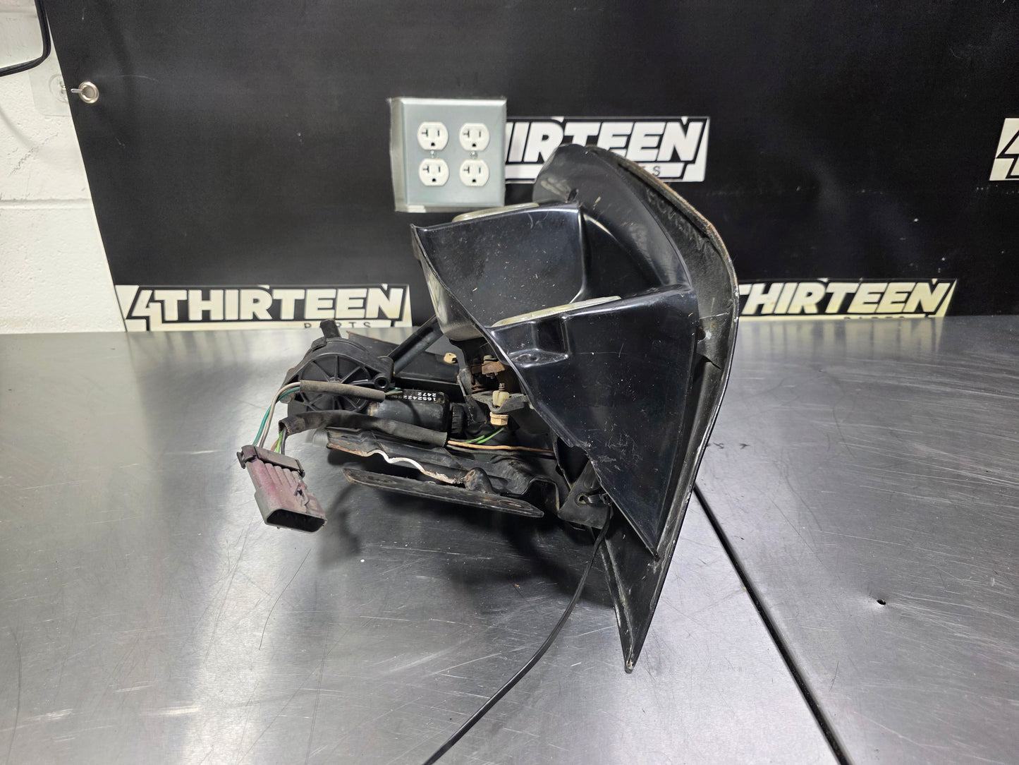 98-02 PONTIAC TRANS AM/FIRE BIRD LH DRIVER SIDE HEADLIGHT ASSEMBLEY OEM #N798
