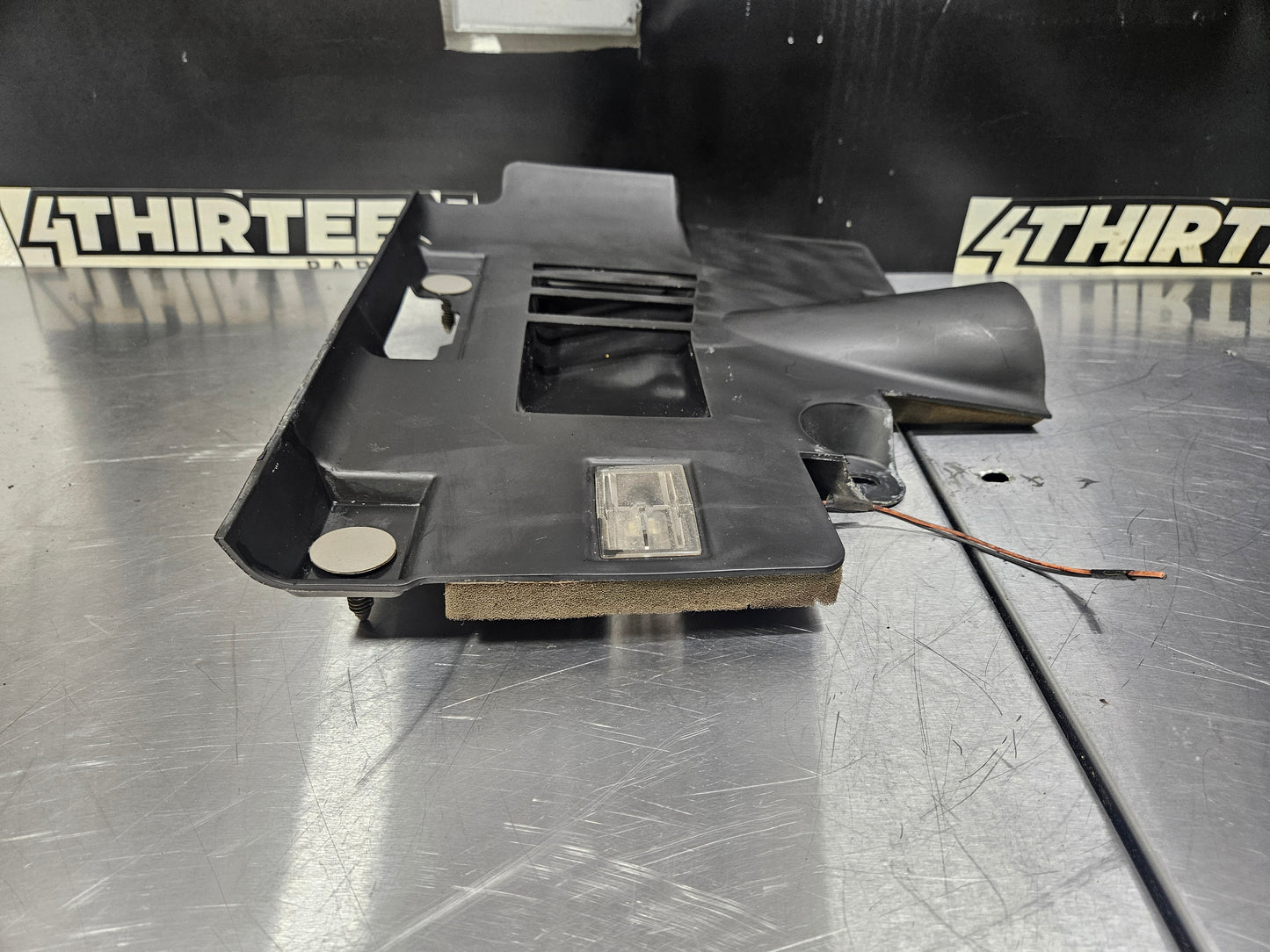 97-04 C5 CORVETTE FRONT RIGHT UNDER DASH HUSH PANEL OEM 10247542 #N867