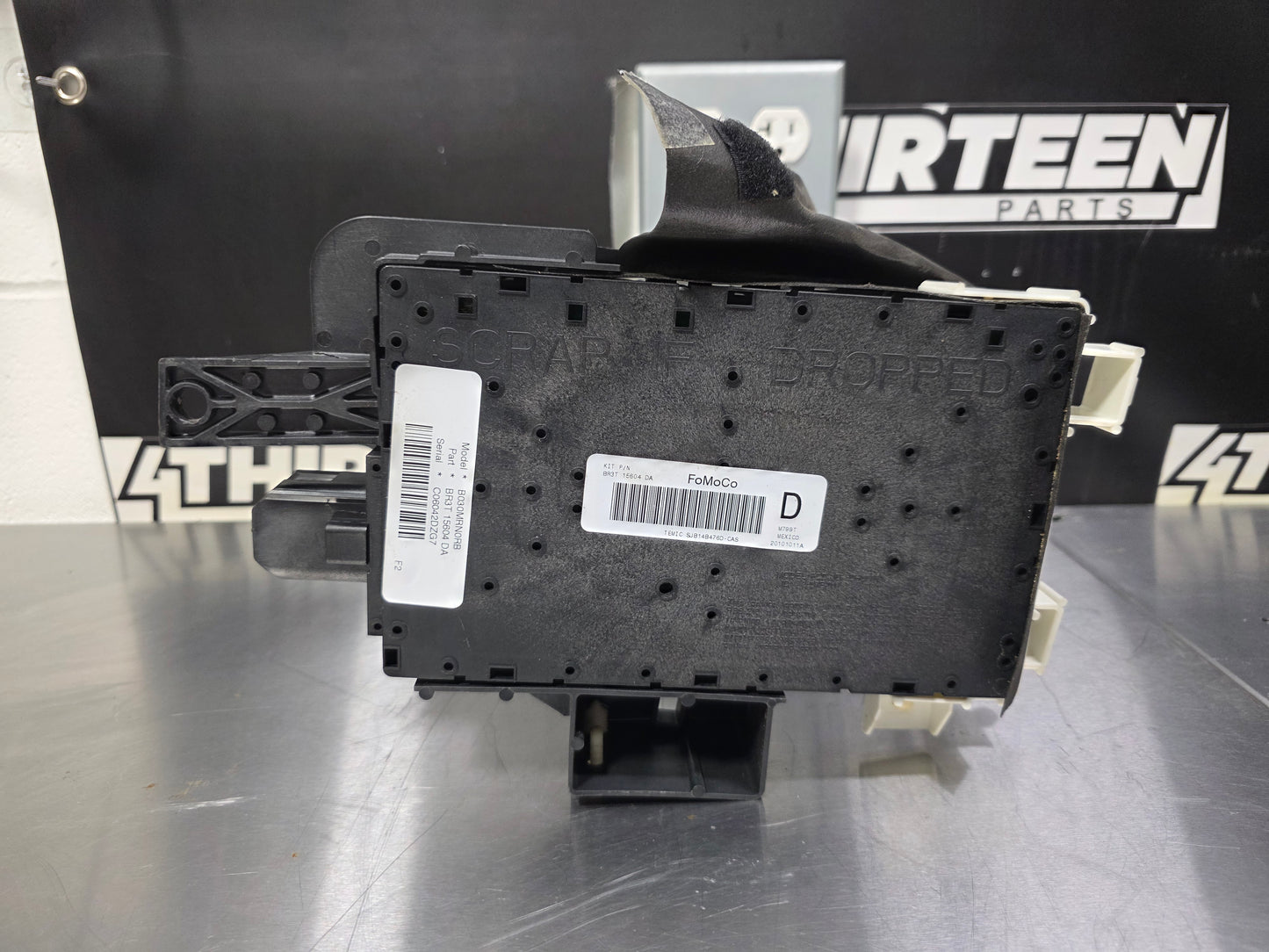 2011 FORD MUSTANG GT INTERIOR FUSE BOX BCM OEM BR3T-15604-DA #N747