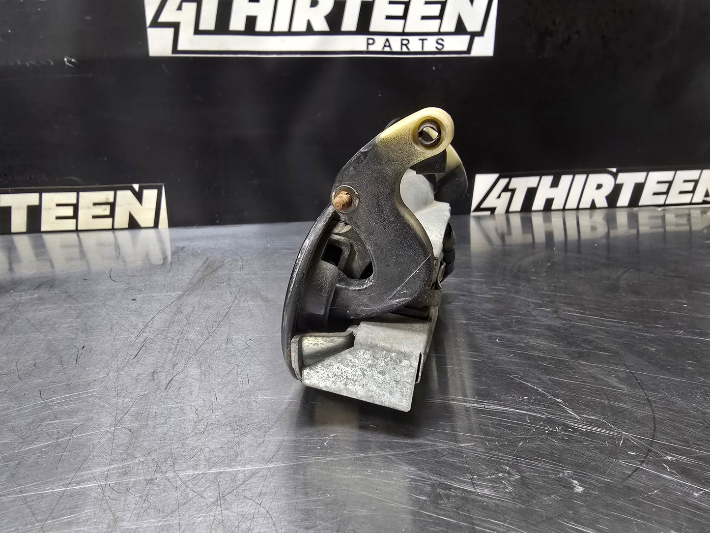 04-06 PONTIAC GTO LH DRIVER SIDE EXTERIOR DOOR HANDLE BLK OEM #N1