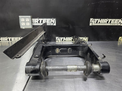 07-17 HARLEY DAVIDSON VRSCDX VROD BLCK SWING ARM OEM #N727