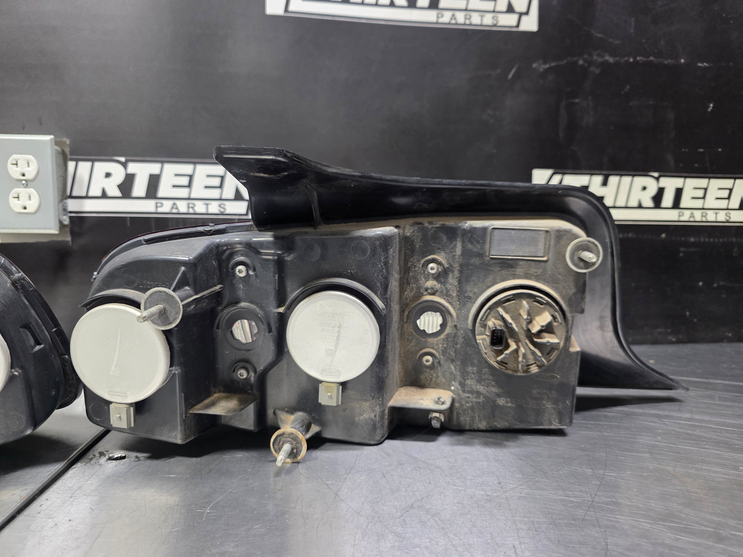 10-12 FORD MUSTANG GT LH&RH TAILLIGHTS OEM #N744