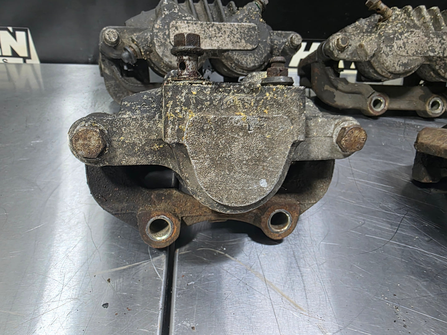 2004 PONTIAC GTO CALIPERS FRONT AND REAR SET OEM #N855