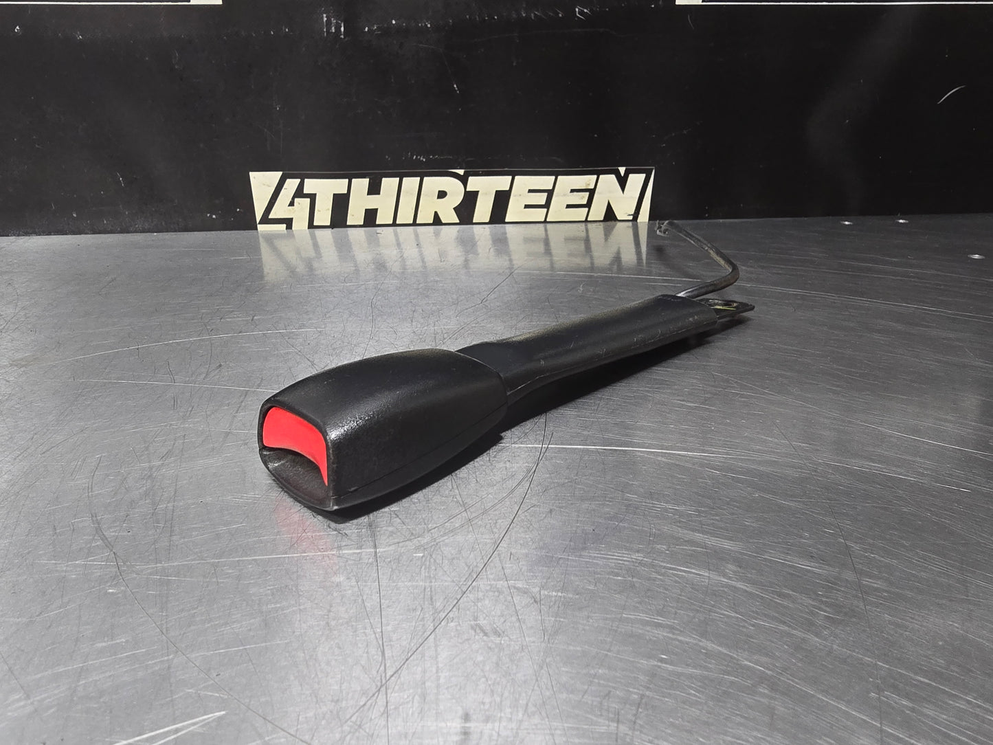 1997-2004 CORVETTE C5 LH LEFT DRIVER SEAT BELT BUCKLE OEM BLACK 88956391 #N49