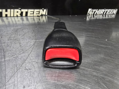 1997-2004 CORVETTE C5 LH LEFT DRIVER SEAT BELT BUCKLE OEM BLACK 88956391 #N49