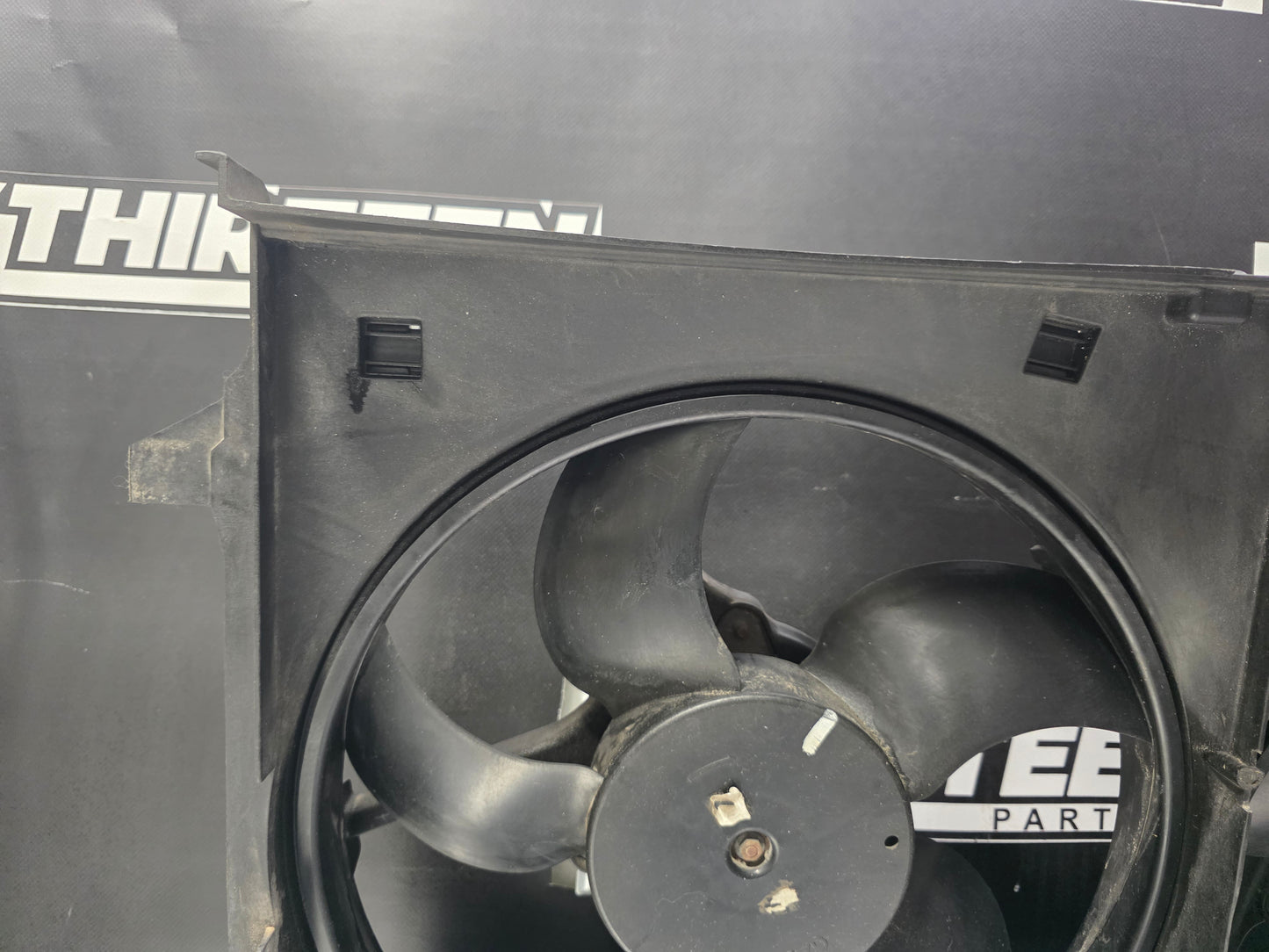 05-06 PONTIAC GTO DUAL ELECTRIC RADITOR COOLING FANS #N781