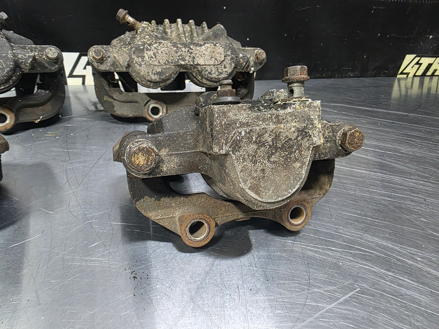 2004 PONTIAC GTO CALIPERS FRONT AND REAR SET OEM #N855